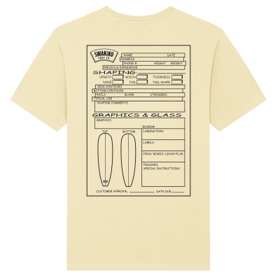 Geel T-shirt met artwork van een invulformulier voor het maken van een Custom Surfboard