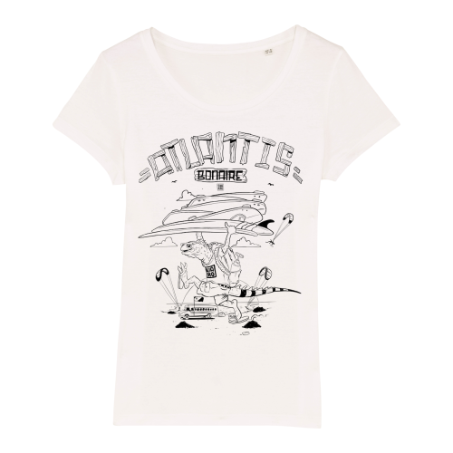 Wit dames T-shirt met een leguaan die een stapel kiteboards boven zijn hoofd tilt op Atlantis Kitebeach op Bonaire